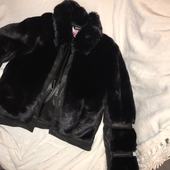 Sold* juicy couture faux fur coat - Picture 2 of 2